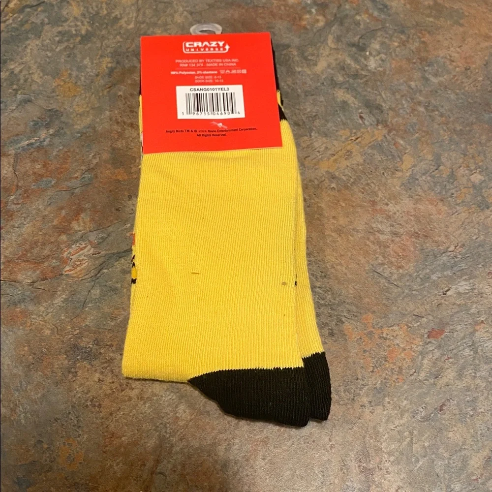 Angry Birds Yellow Crew Adult Socks Size 6-13 NWT